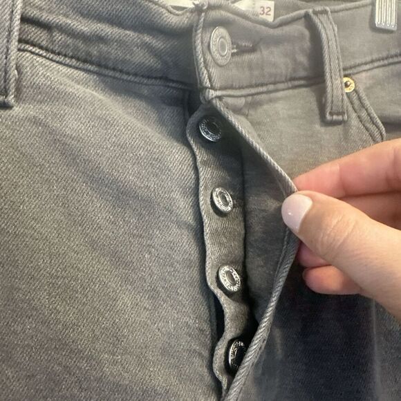 Levi's Wedgie Straight Jeans Button Fly Womens Size 32 28" Gray Charcoal Wash - Picture 7 of 11